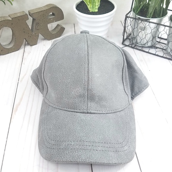 💥NEW AUGUST HATS Gray Faux Suede Baseball Cap - Picture 2 of 9